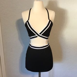 Fashion Nova 2 piece Top & bottom matching set